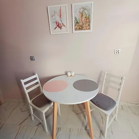 Διαμέρισμα Pod Papugami