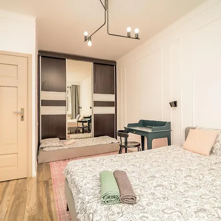 Pod Papugami By Meadow Apartament *